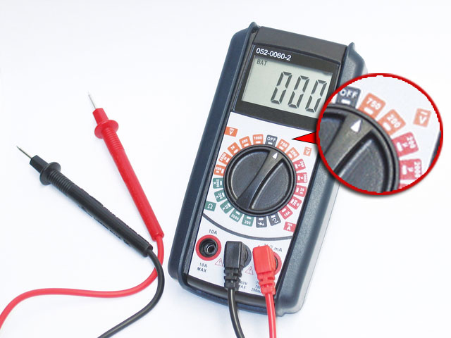 جهاز قياس فرق الجهد الكهربائي
